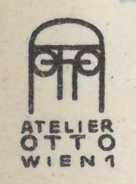 schematische Zeichnung der oberen Hälfte eines Kopfs, Augen, Brauen und Nase aus dem Wort "OTTO" gebildet, darunter "Atelier Otto Wien 1"